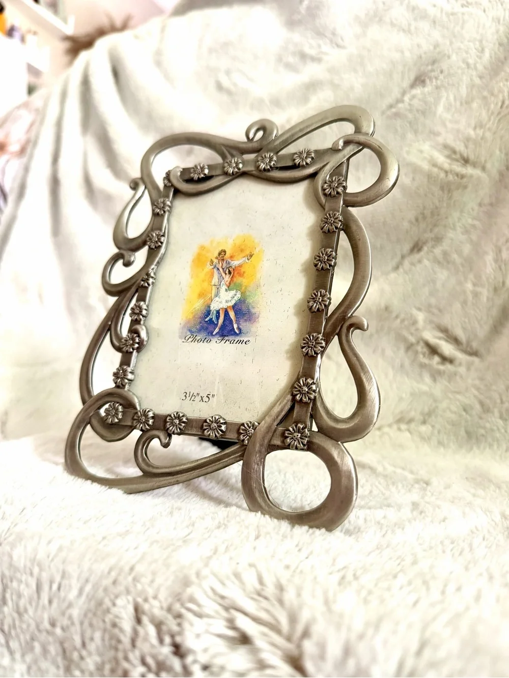 Elegant Silver Floral Scroll Photo Frame - 3.5x5